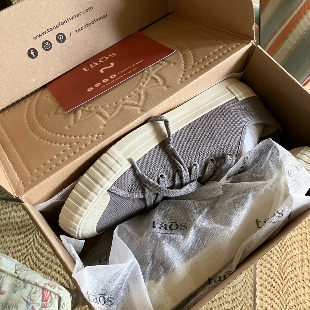 Taos Grey Canvas Sneakers - Picture 6 of 6
